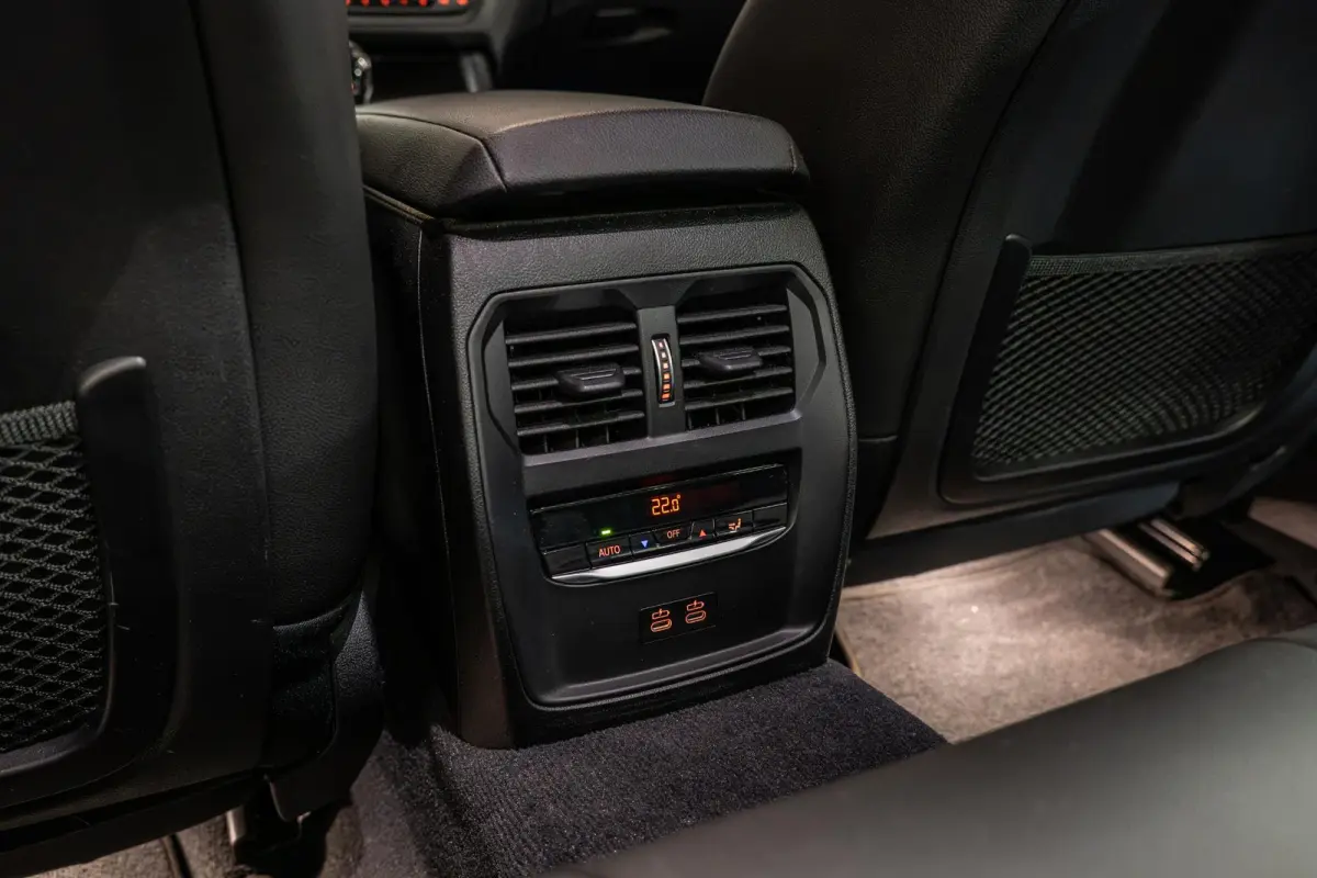 330i Sportstoelen | Dealer Onderhouden