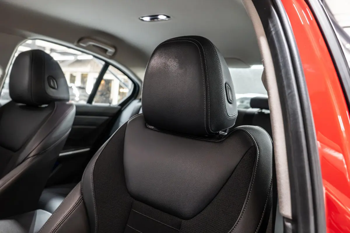 330i Sportstoelen | Dealer Onderhouden