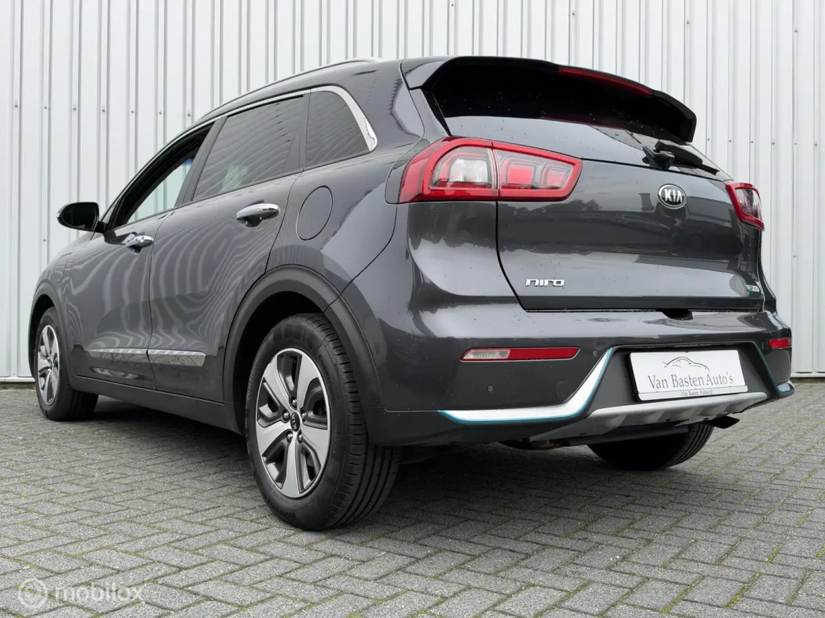 1.6 GDi PHEV Dynamic | ACC | Camera | JBL | Leder | Plug-in Hybride | Memory | LED | Trekhaak | Volledige KIA historie |