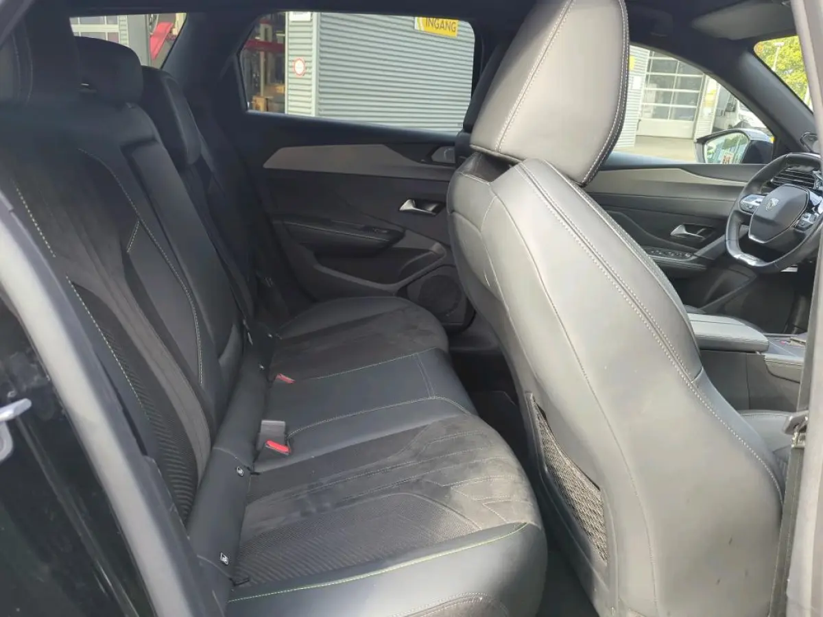 1.6 HYbrid 180 GT Pack Business | Navigatie | Alcantara | 360 Camera | Adaptive Cruise Control | !!