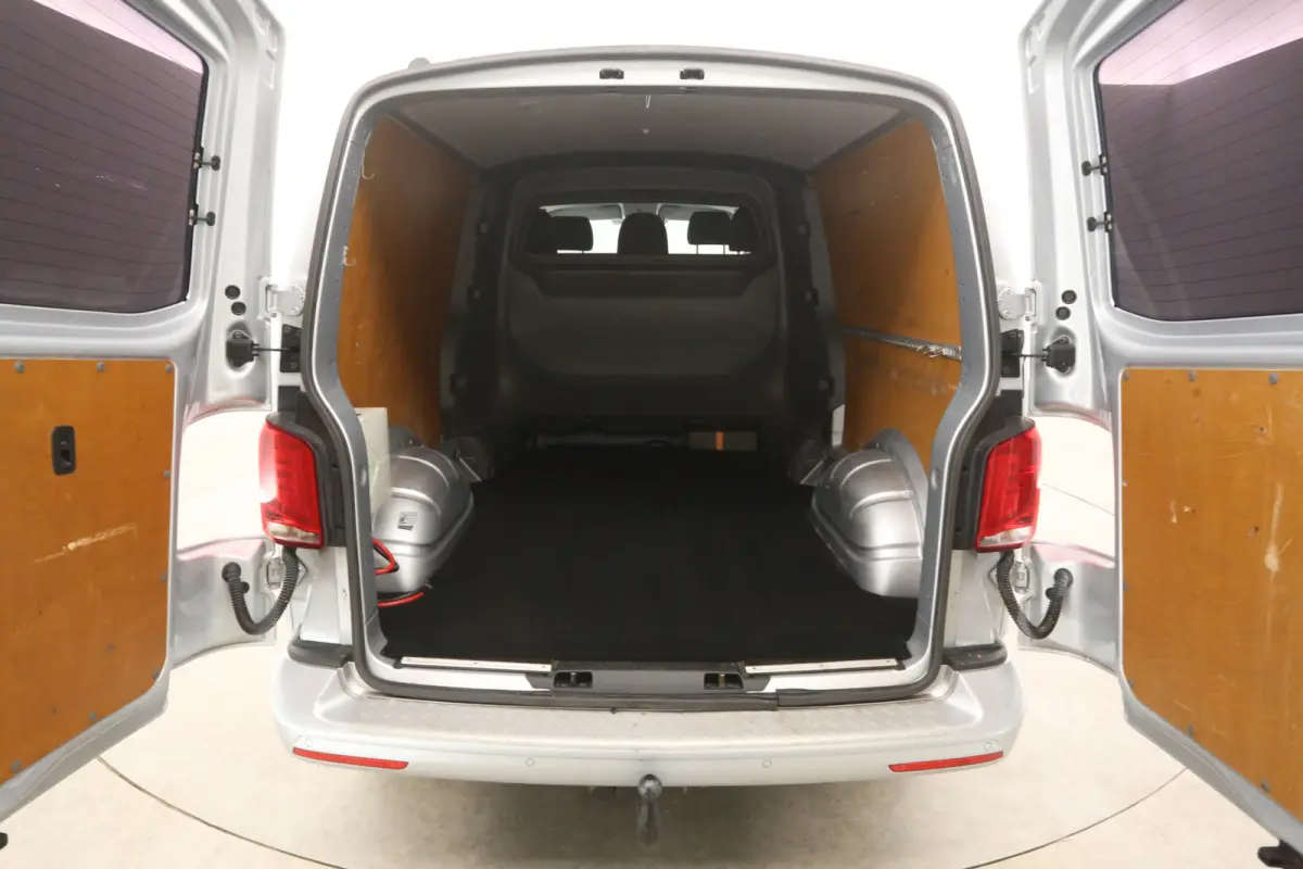 2.0 TDI BULLI 150PK L2H1 | Automaat | Dubbele Cabine | Airco | Cruise | Virtual | Camera | Carplay | Trekhaak