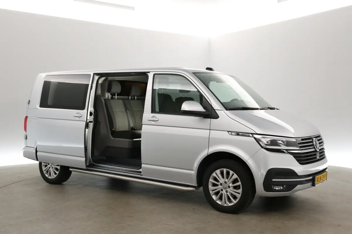 2.0 TDI BULLI 150PK L2H1 | Automaat | Dubbele Cabine | Airco | Cruise | Virtual | Camera | Carplay | Trekhaak