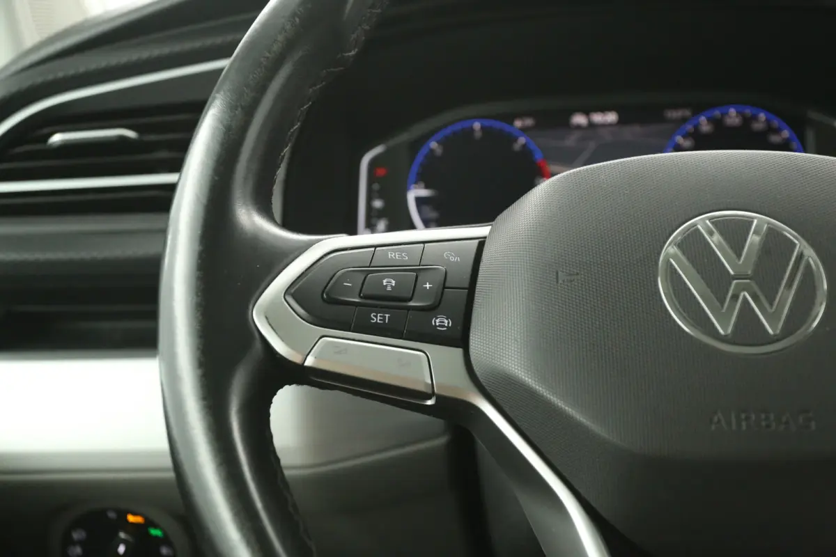 2.0 TDI BULLI 150PK L2H1 | Automaat | Dubbele Cabine | Airco | Cruise | Virtual | Camera | Carplay | Trekhaak