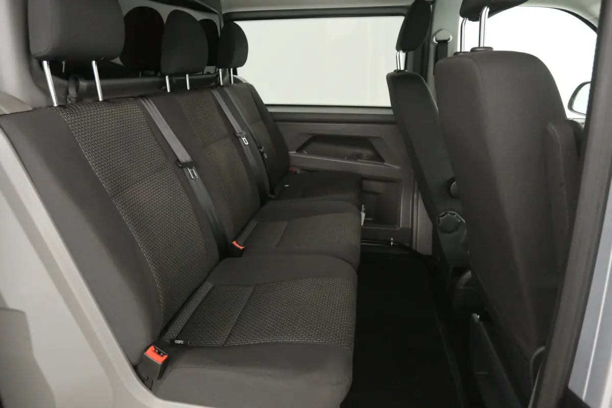 2.0 TDI BULLI 150PK L2H1 | Automaat | Dubbele Cabine | Airco | Cruise | Virtual | Camera | Carplay | Trekhaak