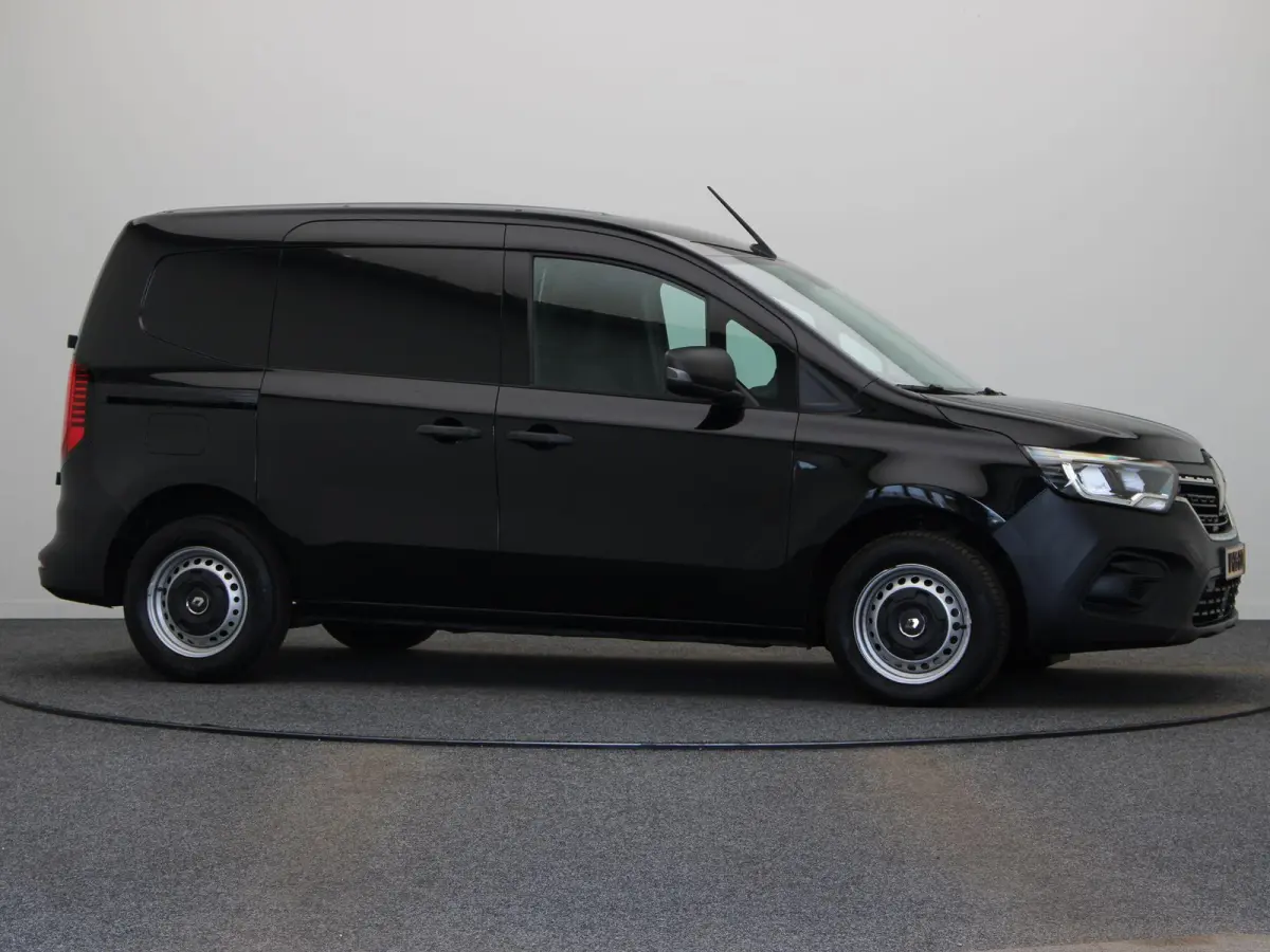 1.5 Blue dCi 95 Comfort L1 | Trekhaak | Apple Carplay Android Auto | Airco | Laadruimtebetimmering |