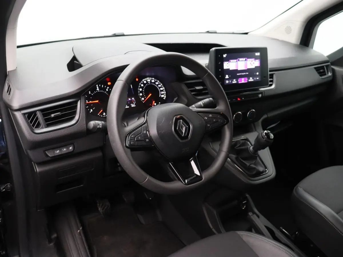 1.5 Blue dCi 95 Comfort L1 | Trekhaak | Apple Carplay Android Auto | Airco | Laadruimtebetimmering |