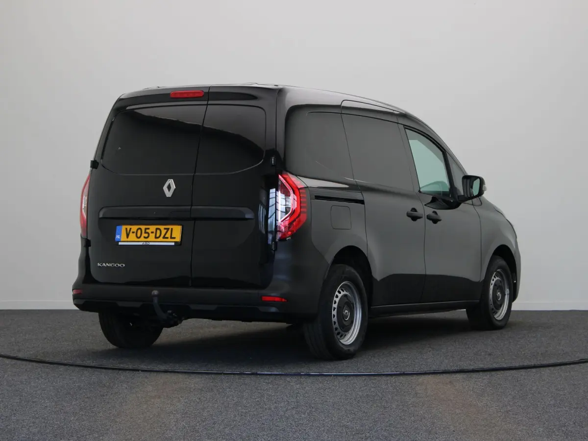 1.5 Blue dCi 95 Comfort L1 | Trekhaak | Apple Carplay Android Auto | Airco | Laadruimtebetimmering |