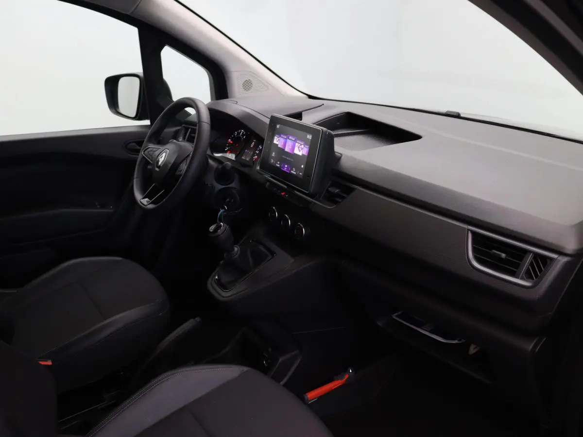 1.5 Blue dCi 95 Comfort L1 | Trekhaak | Apple Carplay Android Auto | Airco | Laadruimtebetimmering |