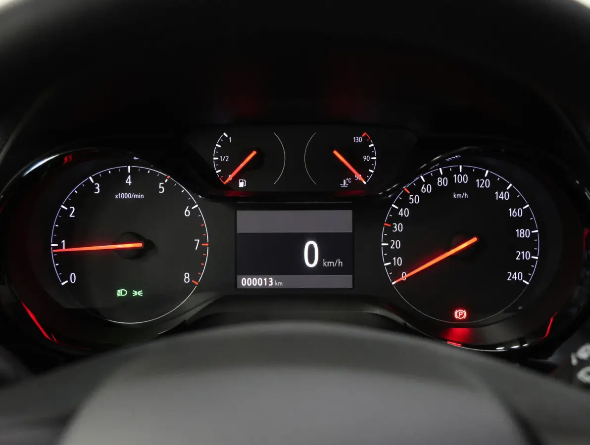 1.2 Turbo Edition | Apple Carplay/ Android Auto | Cruise Control | Airco | Parkeersensoren | Lichtsensor |