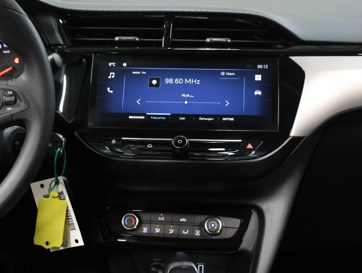 1.2 Turbo Edition | Apple Carplay/ Android Auto | Cruise Control | Airco | Parkeersensoren | Lichtsensor |