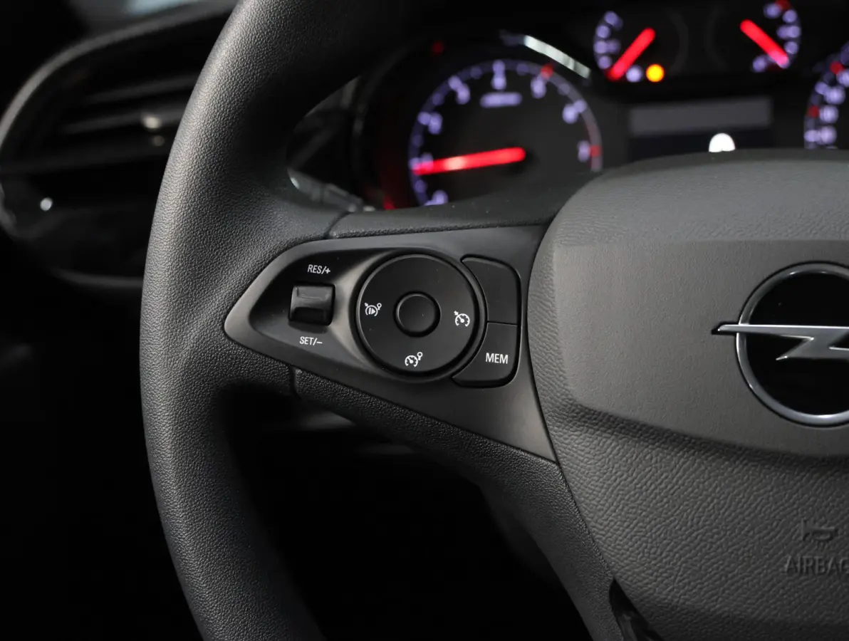 1.2 Turbo Edition | Apple Carplay/ Android Auto | Cruise Control | Airco | Parkeersensoren | Lichtsensor |