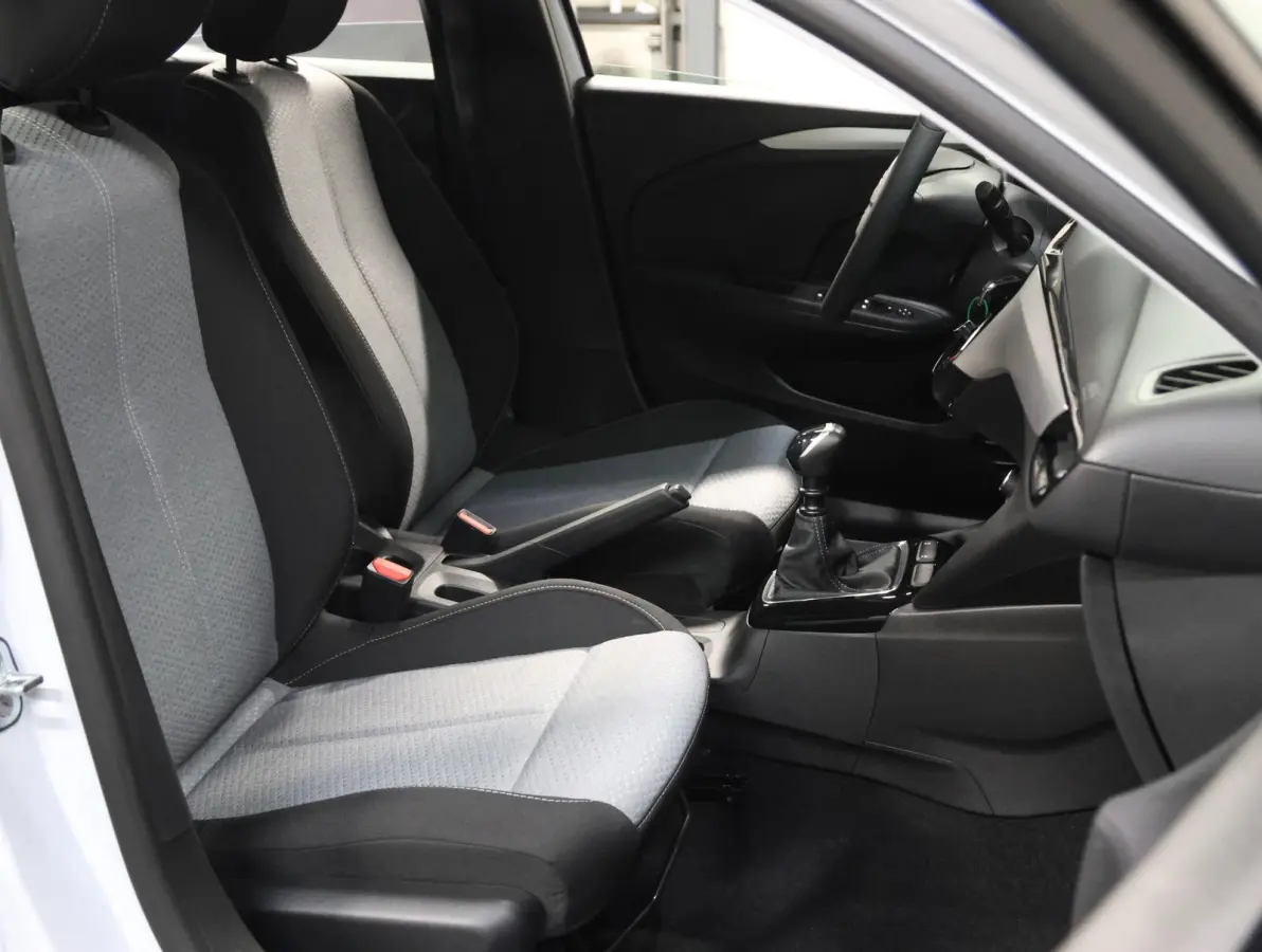 1.2 Turbo Edition | Apple Carplay/ Android Auto | Cruise Control | Airco | Parkeersensoren | Lichtsensor |