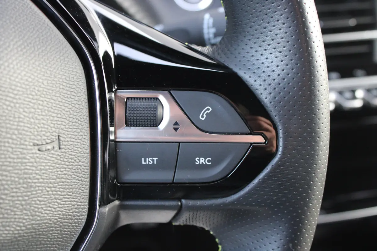 EV GT 50 kWh | Fase 3 laden | Navigatie | Camera | NL auto | 49.500km | Full LED | 1e Eigenaar |