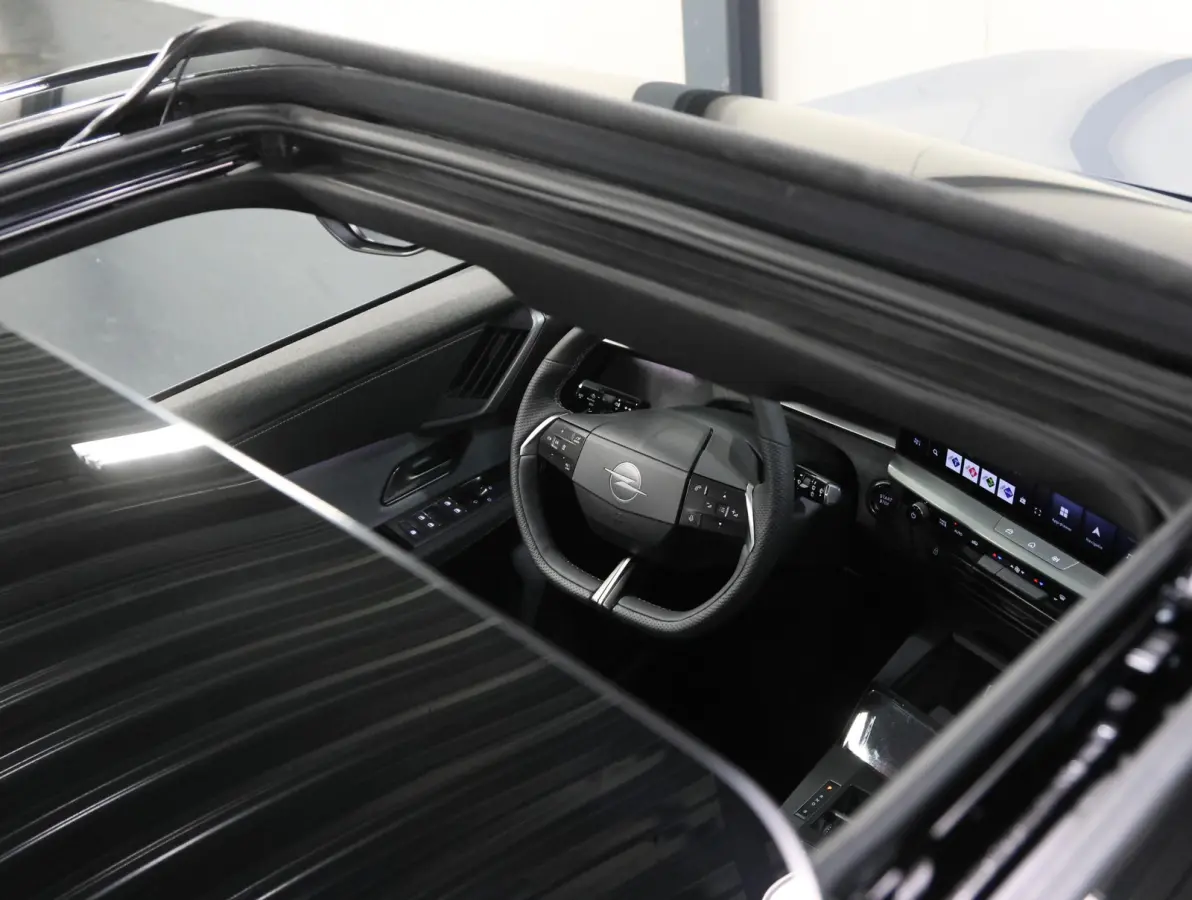 1.6 Turbo 195PK Plug-in-Hybrid GS | 1ste eigenaar | Head-up display | AppleCarPlay/AndroidAuto | Navigatie | Adaptieve Cruise Control | Keyless | AGR Stoelen | Schuifkanteldak | Stoel/Stuur/