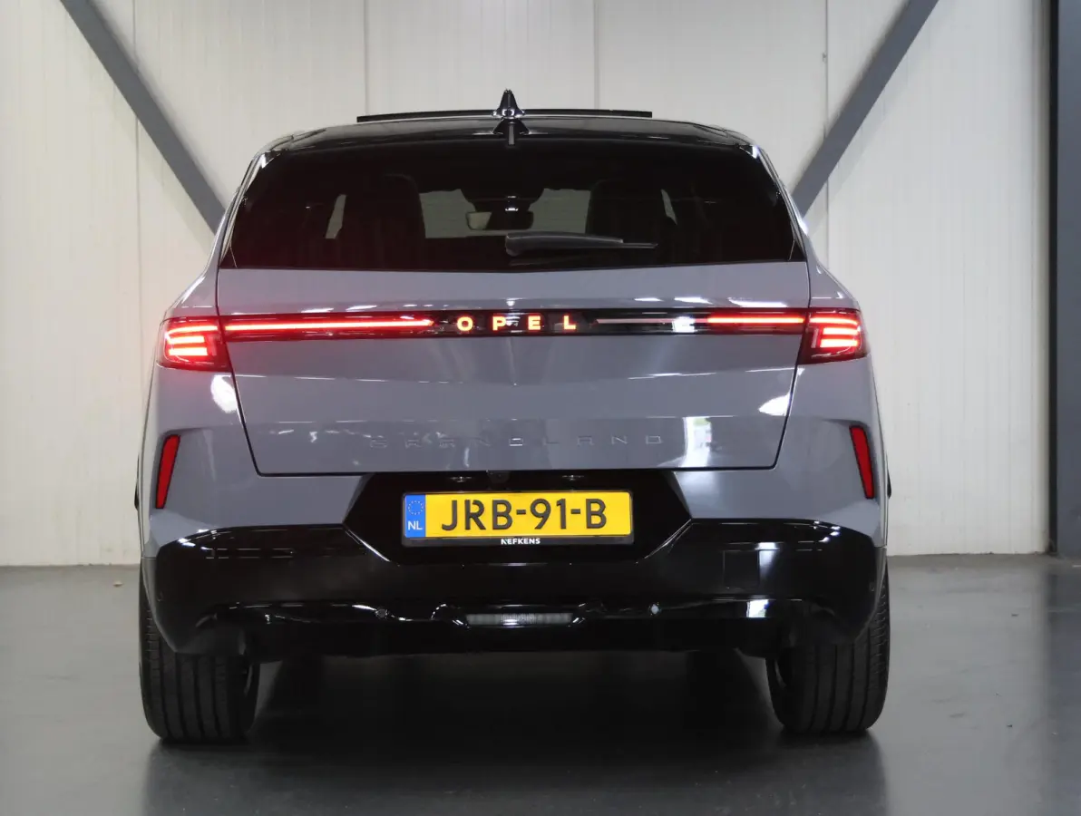 1.6 Turbo 195PK Plug-in-Hybrid GS | 1ste eigenaar | Head-up display | AppleCarPlay/AndroidAuto | Navigatie | Adaptieve Cruise Control | Keyless | AGR Stoelen | Schuifkanteldak | Stoel/Stuur/