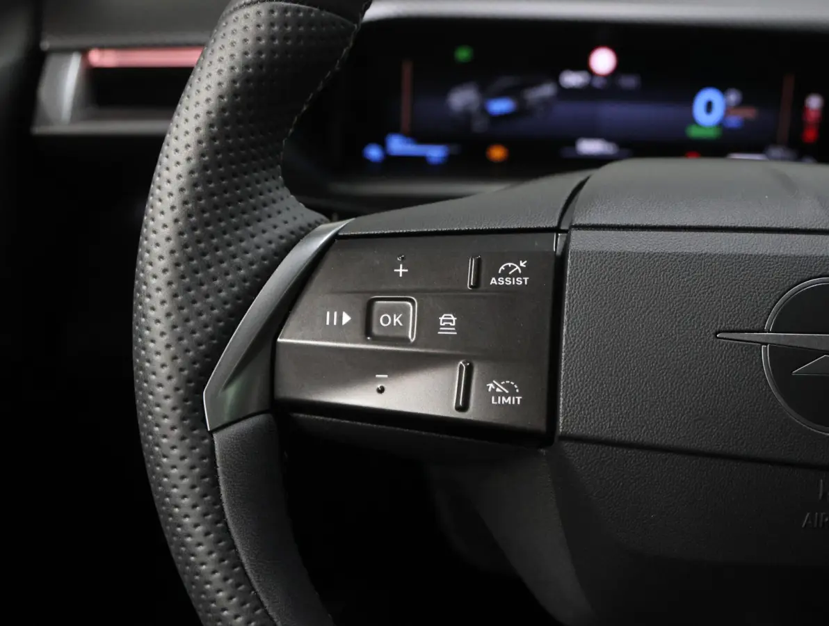 1.6 Turbo 195PK Plug-in-Hybrid GS | 1ste eigenaar | Head-up display | AppleCarPlay/AndroidAuto | Navigatie | Adaptieve Cruise Control | Keyless | AGR Stoelen | Schuifkanteldak | Stoel/Stuur/