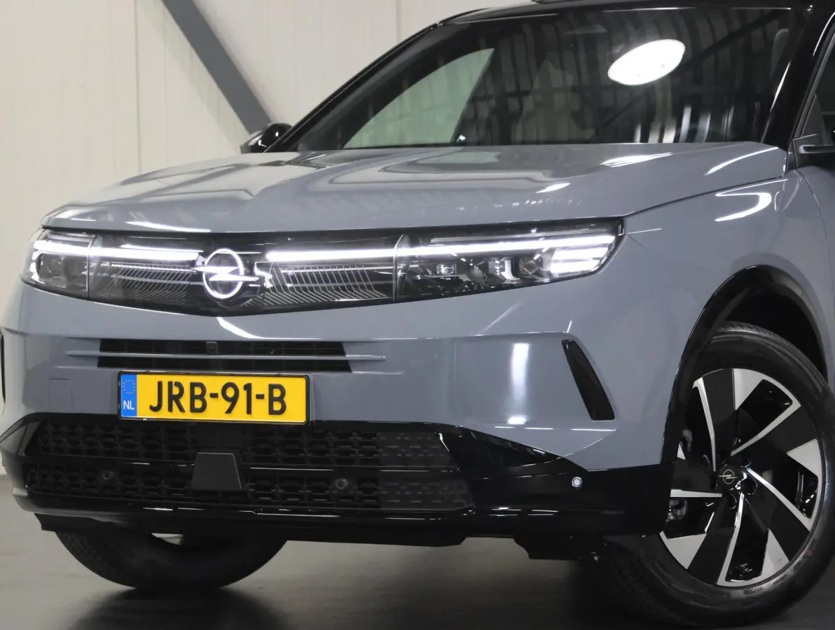 1.6 Turbo 195PK Plug-in-Hybrid GS | 1ste eigenaar | Head-up display | AppleCarPlay/AndroidAuto | Navigatie | Adaptieve Cruise Control | Keyless | AGR Stoelen | Schuifkanteldak | Stoel/Stuur/