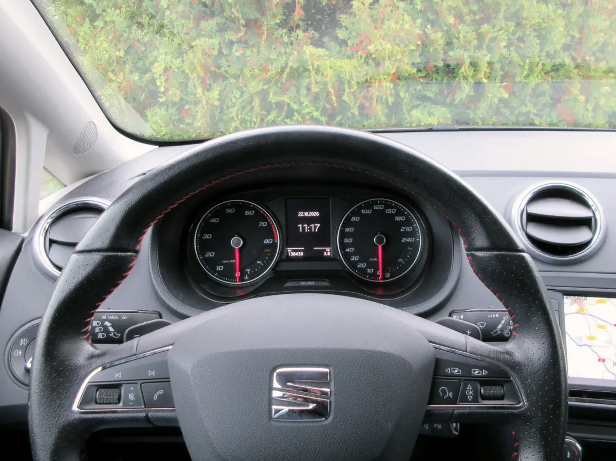 1.0 EcoTSI FR Automaat * Navi * Xenon *