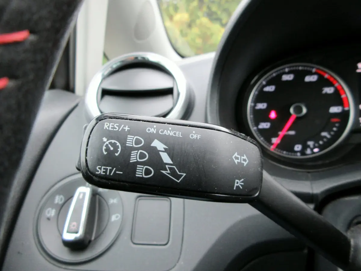 1.0 EcoTSI FR Automaat * Navi * Xenon *