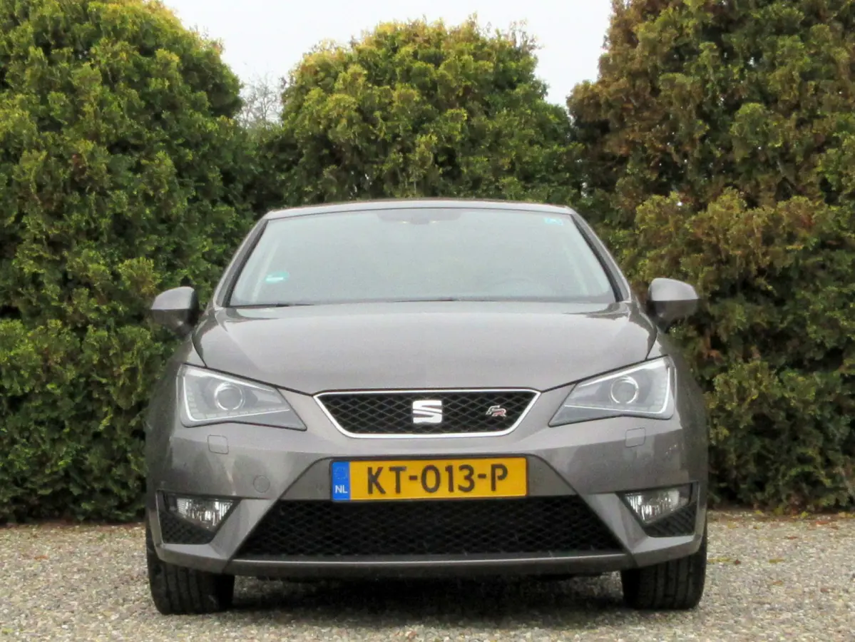 1.0 EcoTSI FR Automaat * Navi * Xenon *