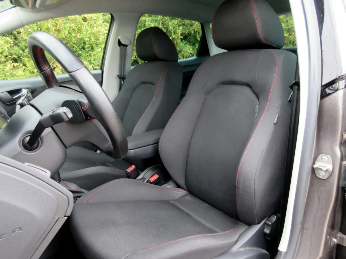 1.0 EcoTSI FR Automaat * Navi * Xenon *