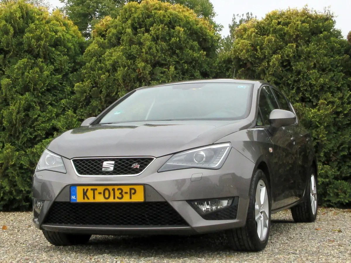 1.0 EcoTSI FR Automaat * Navi * Xenon *