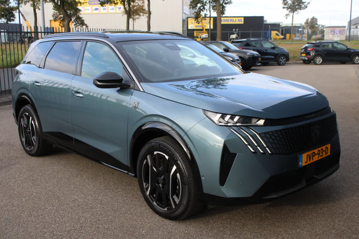 GT Avantage 73 kWh 7p | Fase 3 laden | SOH 100% | Luxe stoelen | Elektrische verstelbare stoelen | Alcantara | NL auto |