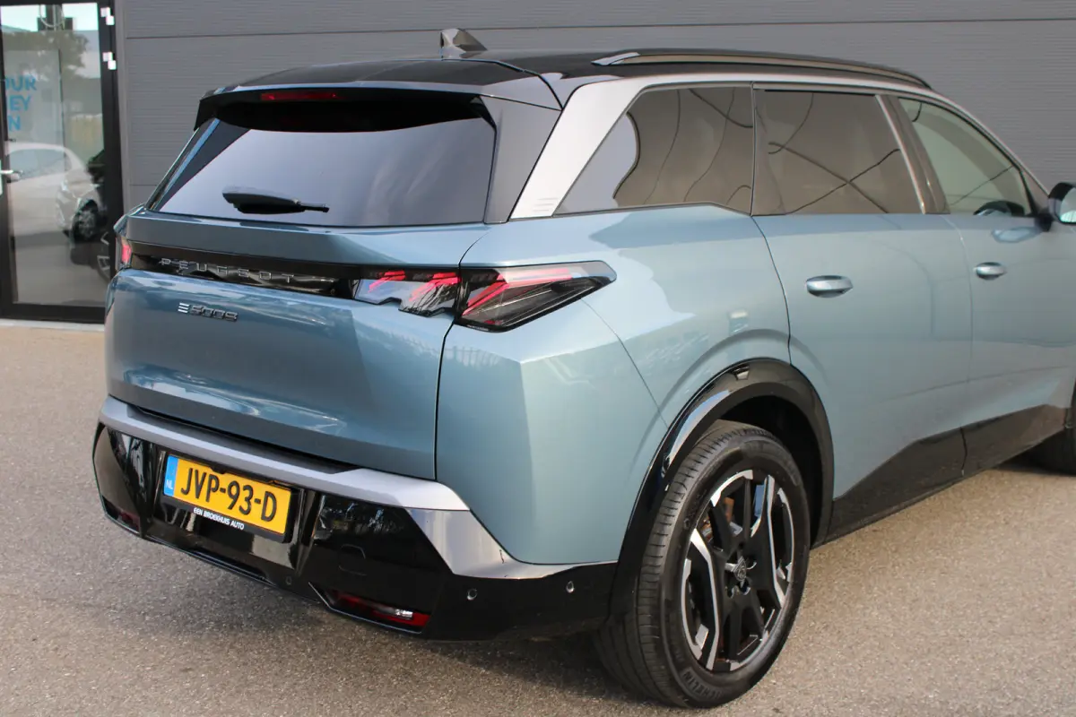 GT Avantage 73 kWh 7p | Fase 3 laden | SOH 100% | Luxe stoelen | Elektrische verstelbare stoelen | Alcantara | NL auto |