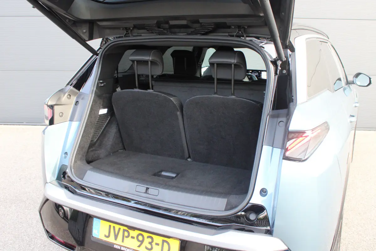 GT Avantage 73 kWh 7p | Fase 3 laden | SOH 100% | Luxe stoelen | Elektrische verstelbare stoelen | Alcantara | NL auto |