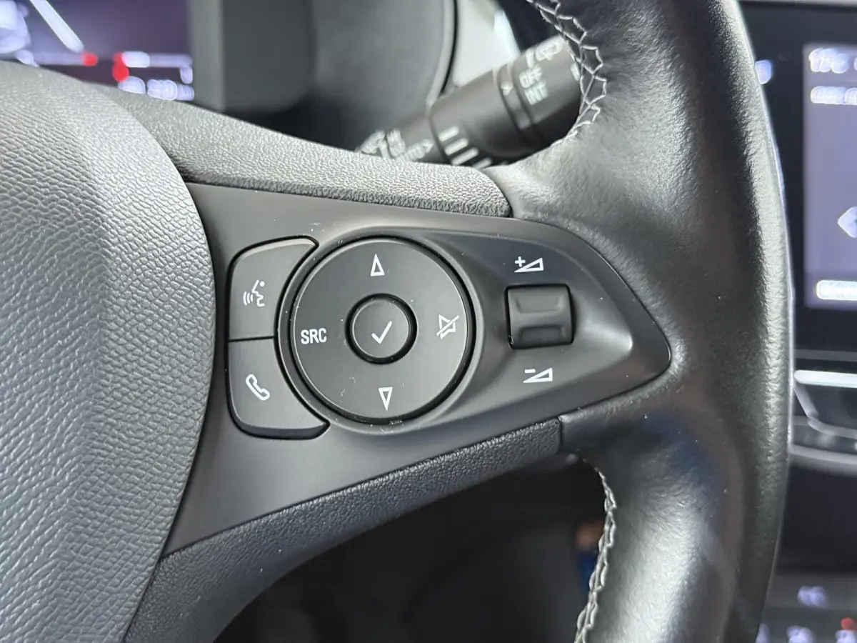 Edition 75pk | Navigatie via Apple Carplay en Android auto | Airco | Lichtmetalen velgen | Cruise control