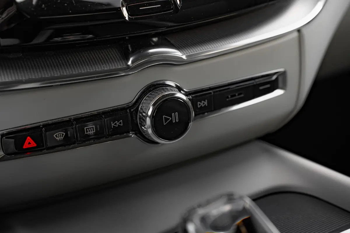 2.0 B5 250 PK Inscription Achteruitrijcamera | Trekhaak | Keyless | Led verlichting | Memory | Harman & Kardon