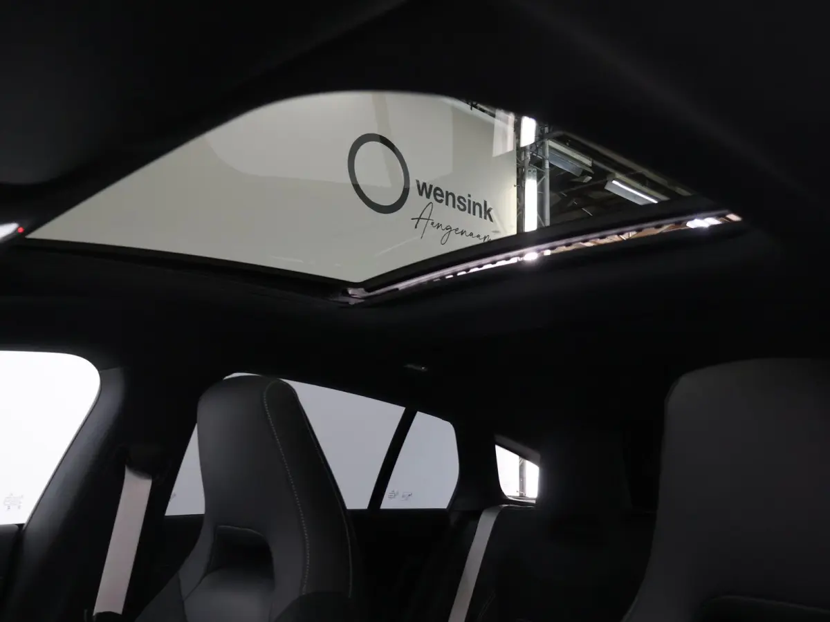 180 Business Solution AMG | AMG Line Plus | Nightpakket | Head-up display | 360° camera | Dodehoekassistent | 19 inch AMG Velgen |