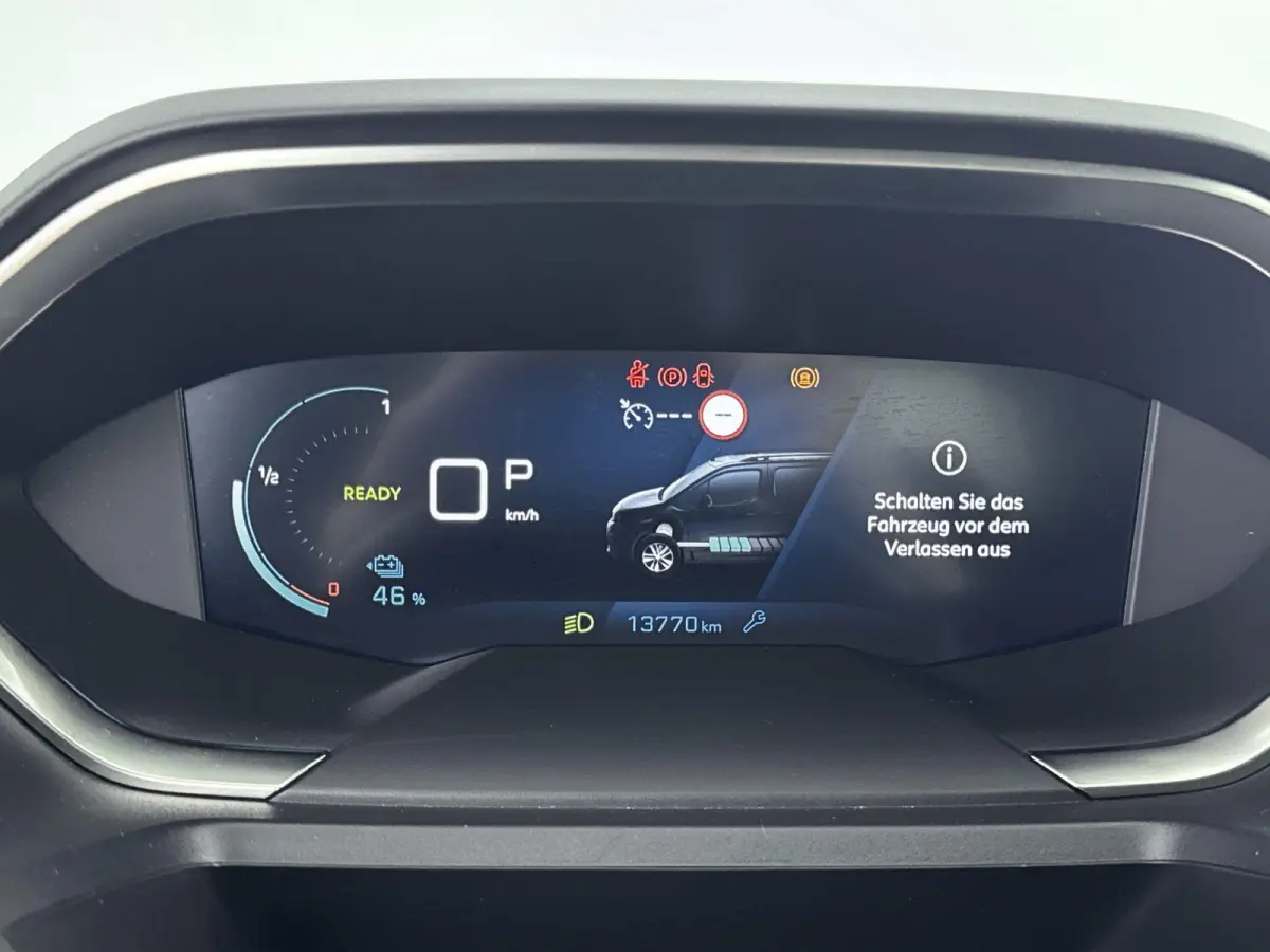 EV Active Pack 50 kWh Apple Carplay /Android auto| Camera |Dode hoeksensoren| Key Less Start| Climate Controle