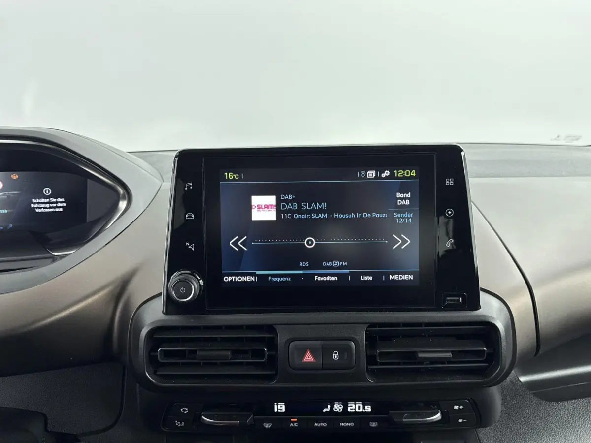EV Active Pack 50 kWh Apple Carplay /Android auto| Camera |Dode hoeksensoren| Key Less Start| Climate Controle