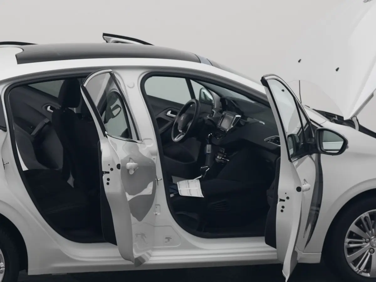 1.2 PureTech 110 PK Automaat Allure | PANO | CARPLAY | TREKHAAK