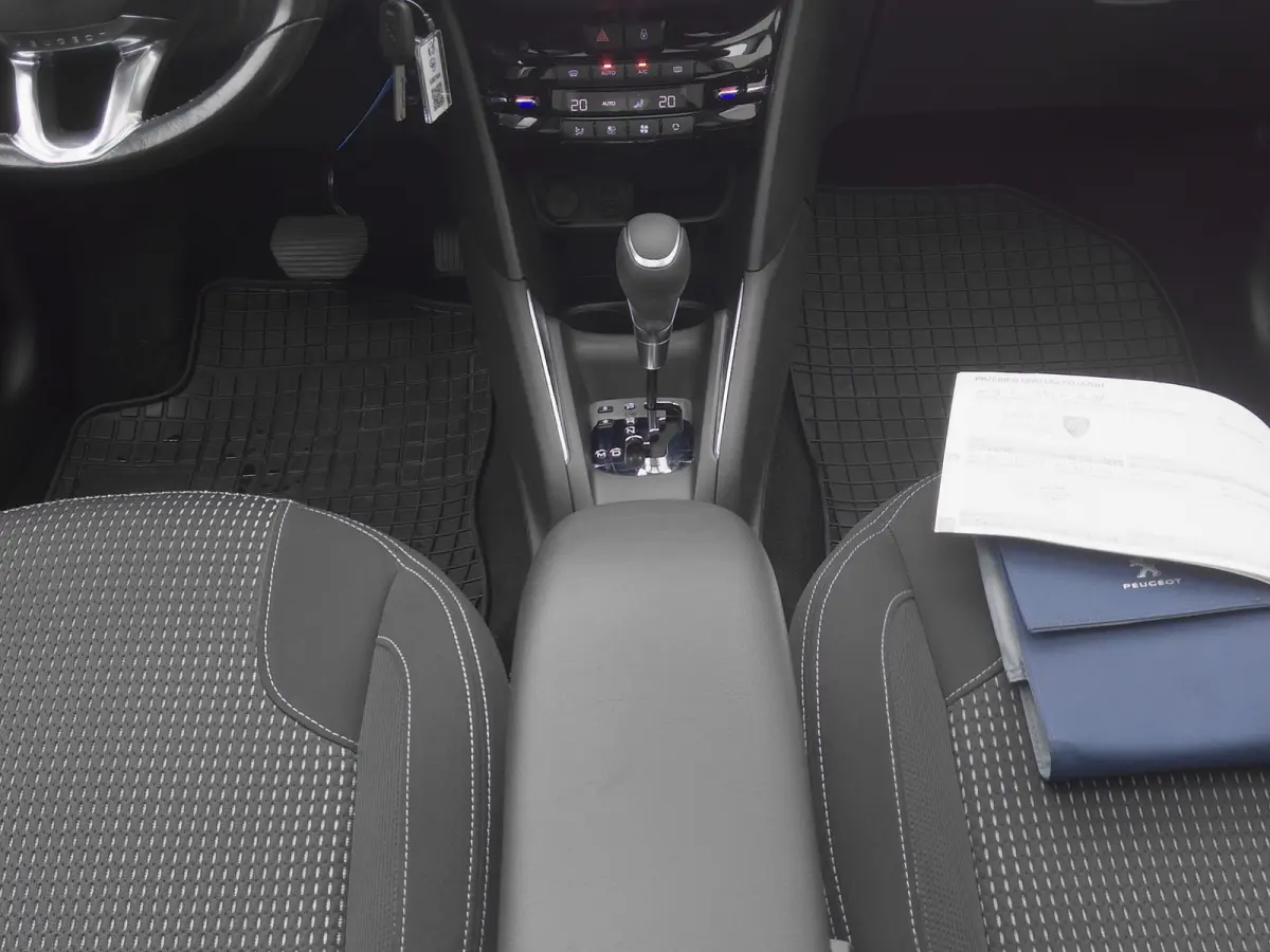 1.2 PureTech 110 PK Automaat Allure | PANO | CARPLAY | TREKHAAK