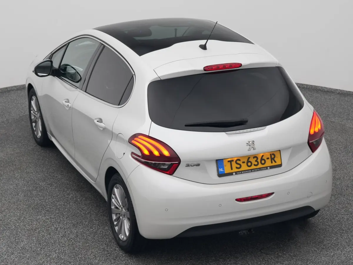 1.2 PureTech 110 PK Automaat Allure | PANO | CARPLAY | TREKHAAK