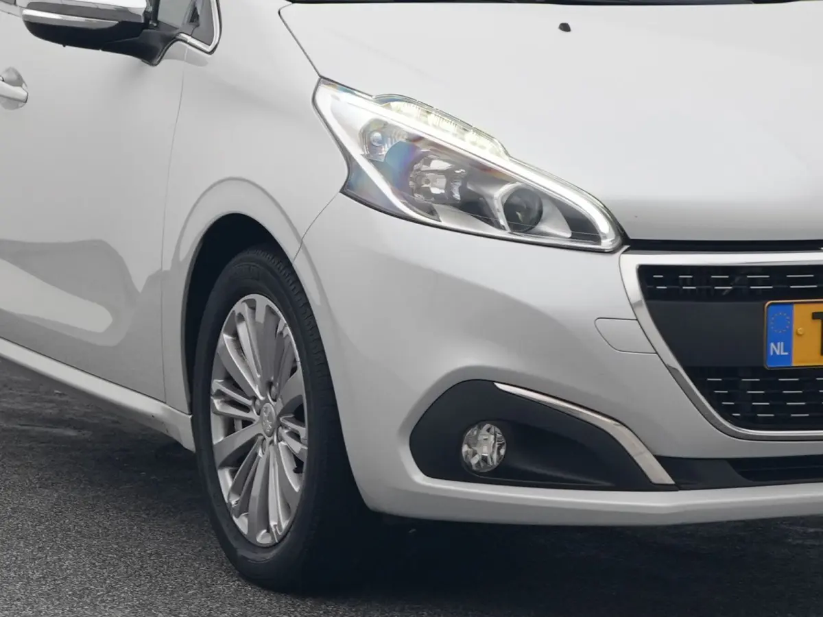 1.2 PureTech 110 PK Automaat Allure | PANO | CARPLAY | TREKHAAK