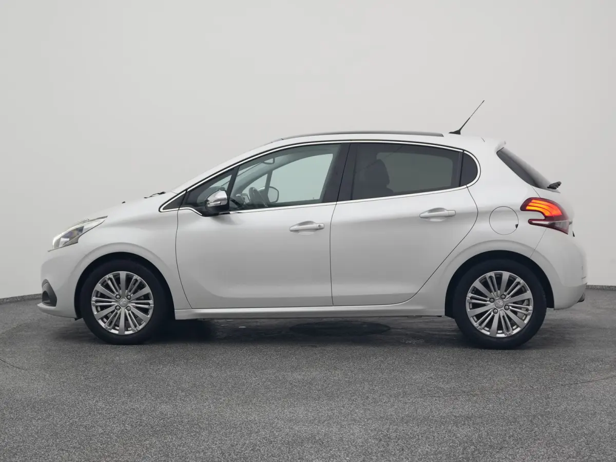 1.2 PureTech 110 PK Automaat Allure | PANO | CARPLAY | TREKHAAK