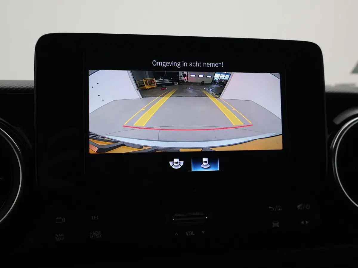 113 BENZINE 130 PK AUTOMAAT PRO + CAMERA | 3 ZITS | APPLE CARPLAY | LED | LMV | CRUISE | DAB