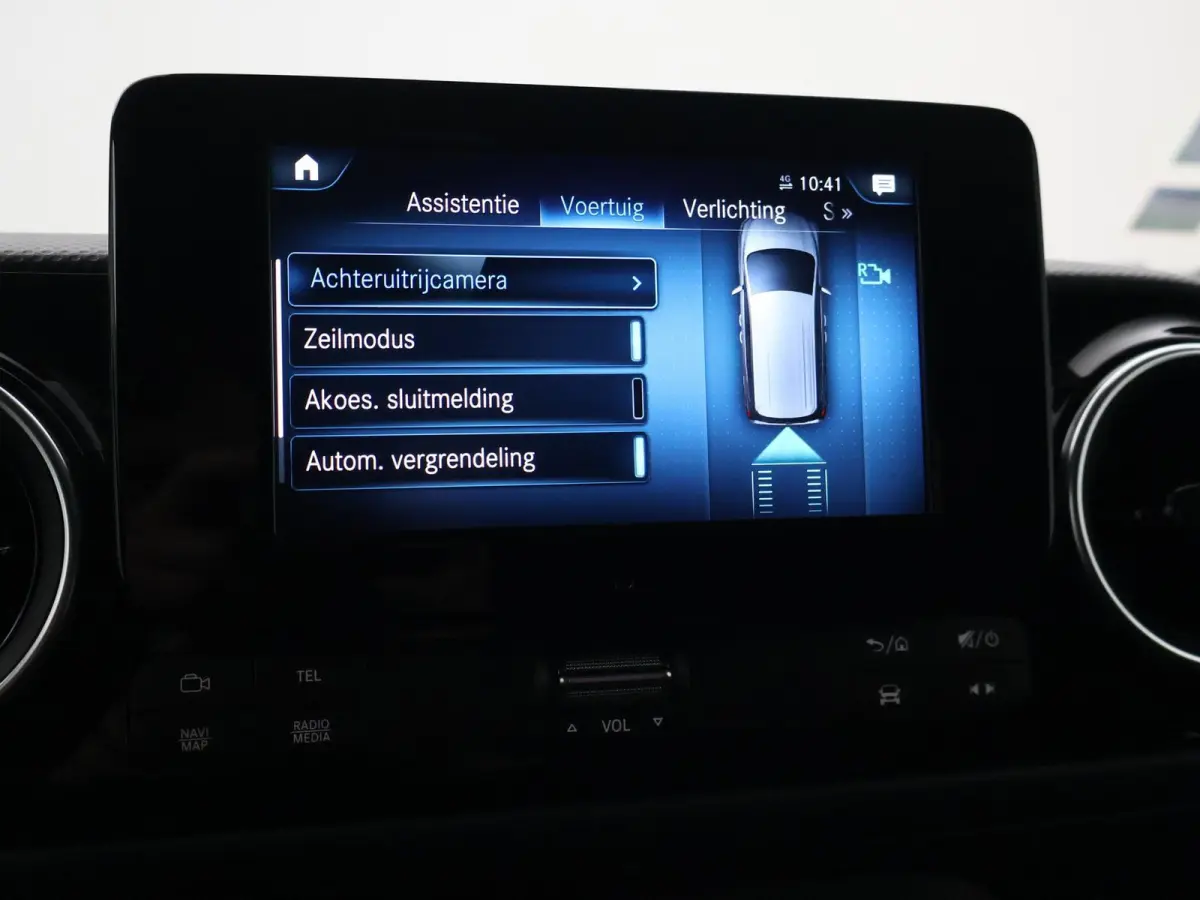 113 BENZINE 130 PK AUTOMAAT PRO + CAMERA | 3 ZITS | APPLE CARPLAY | LED | LMV | CRUISE | DAB