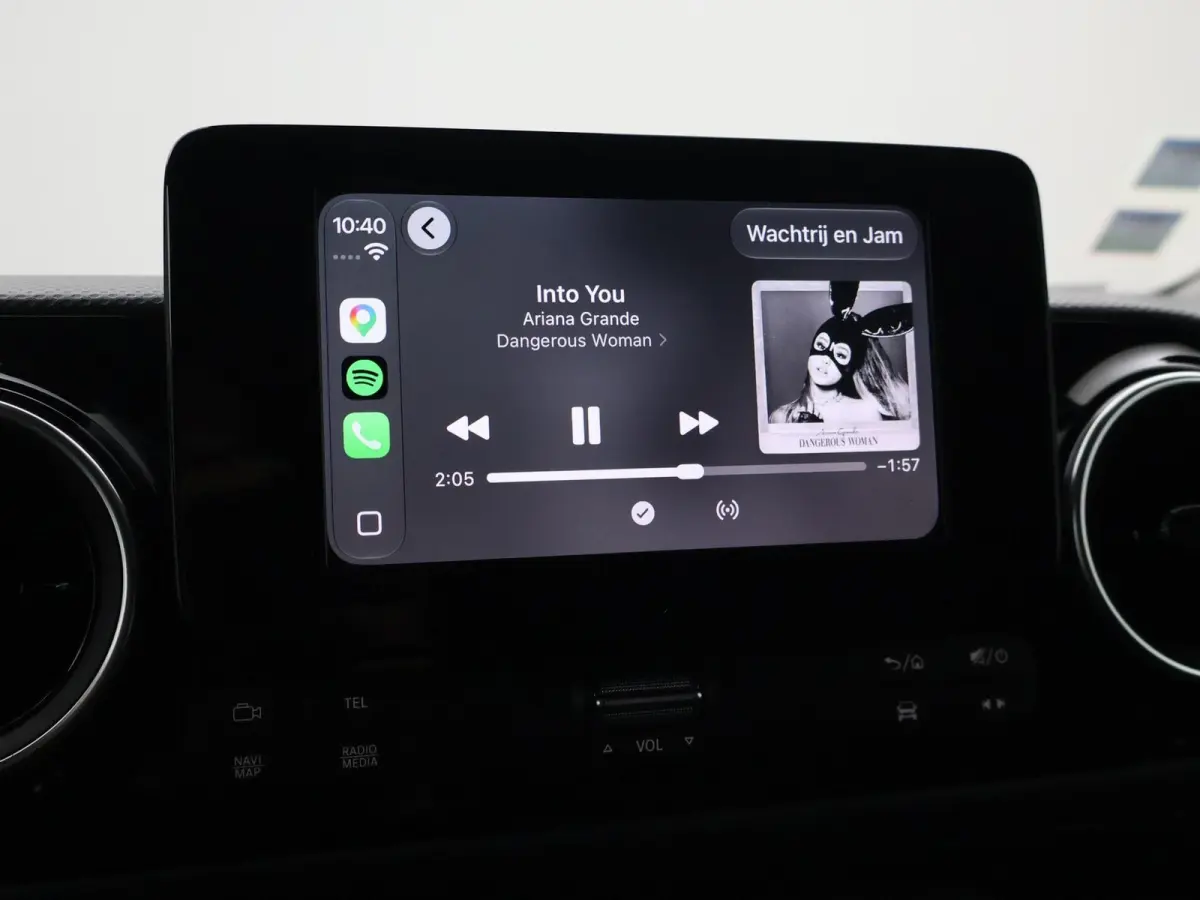 113 BENZINE 130 PK AUTOMAAT PRO + CAMERA | 3 ZITS | APPLE CARPLAY | LED | LMV | CRUISE | DAB