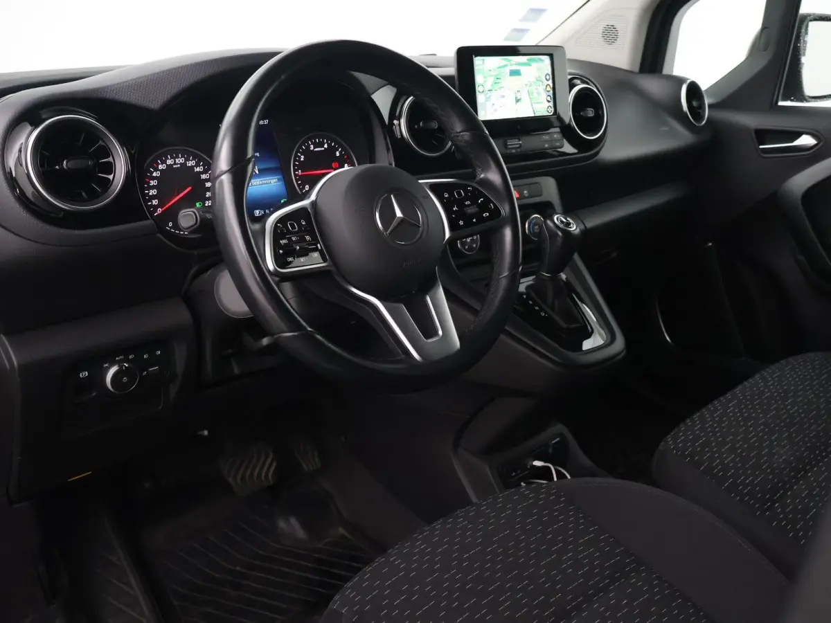 113 BENZINE 130 PK AUTOMAAT PRO + CAMERA | 3 ZITS | APPLE CARPLAY | LED | LMV | CRUISE | DAB