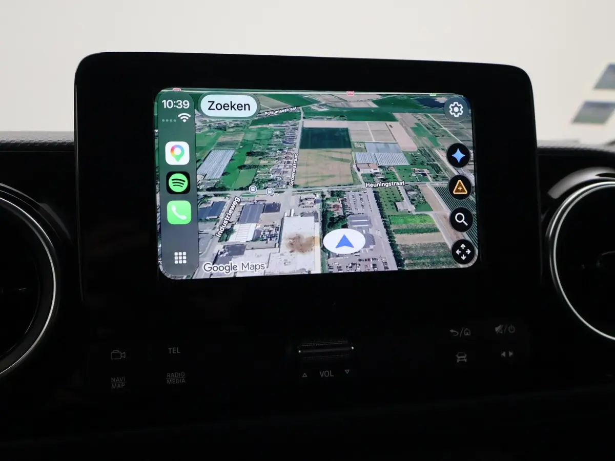 113 BENZINE 130 PK AUTOMAAT PRO + CAMERA | 3 ZITS | APPLE CARPLAY | LED | LMV | CRUISE | DAB