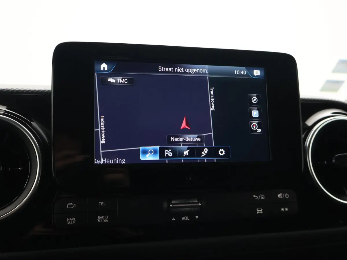 113 BENZINE 130 PK AUTOMAAT PRO + CAMERA | 3 ZITS | APPLE CARPLAY | LED | LMV | CRUISE | DAB