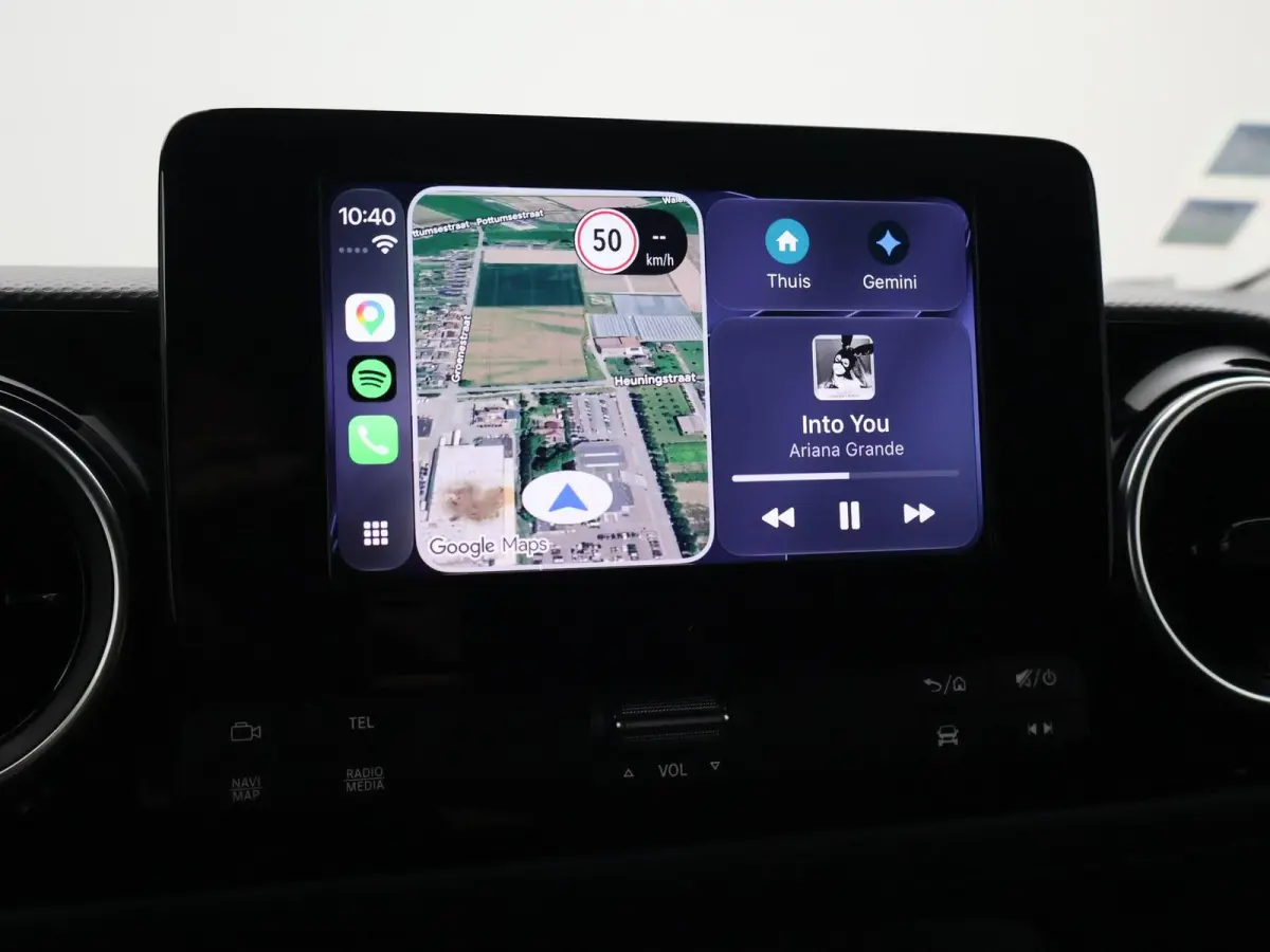 113 BENZINE 130 PK AUTOMAAT PRO + CAMERA | 3 ZITS | APPLE CARPLAY | LED | LMV | CRUISE | DAB