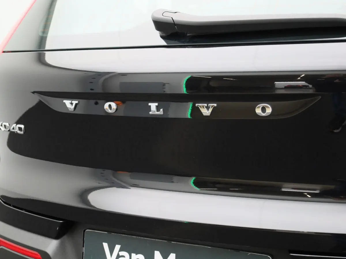 Core | Apple Carplay / Android Auto | Climate Control | Cruise Control | Achteruitrijcamera | Lichtmetalen Velgen |