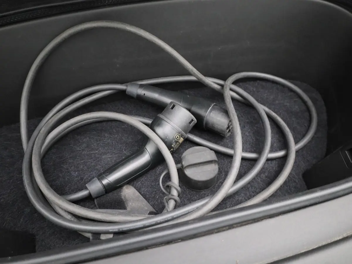 Core | Apple Carplay / Android Auto | Climate Control | Cruise Control | Achteruitrijcamera | Lichtmetalen Velgen |