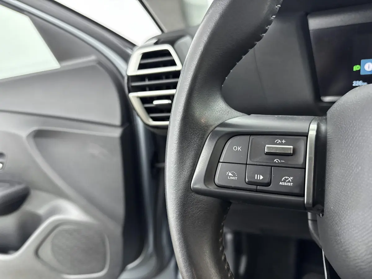 You 50 kWh Apple carplay/Android Auto/Cruise Controle/ Climate Controle