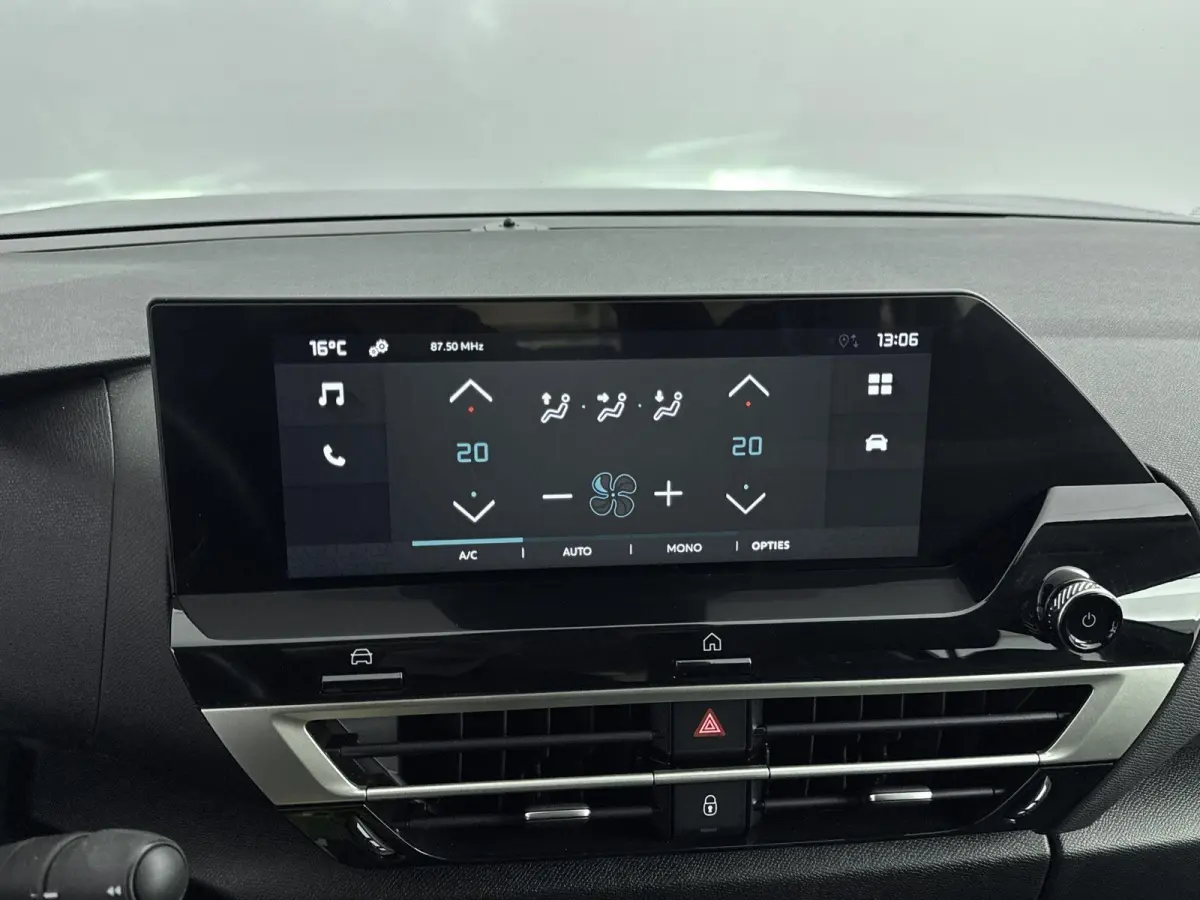 You 50 kWh Apple carplay/Android Auto/Cruise Controle/ Climate Controle